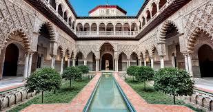 El-Real-Alcázar-inicia-su-ciclo-de-visitas-teatralizadas-nocturnas