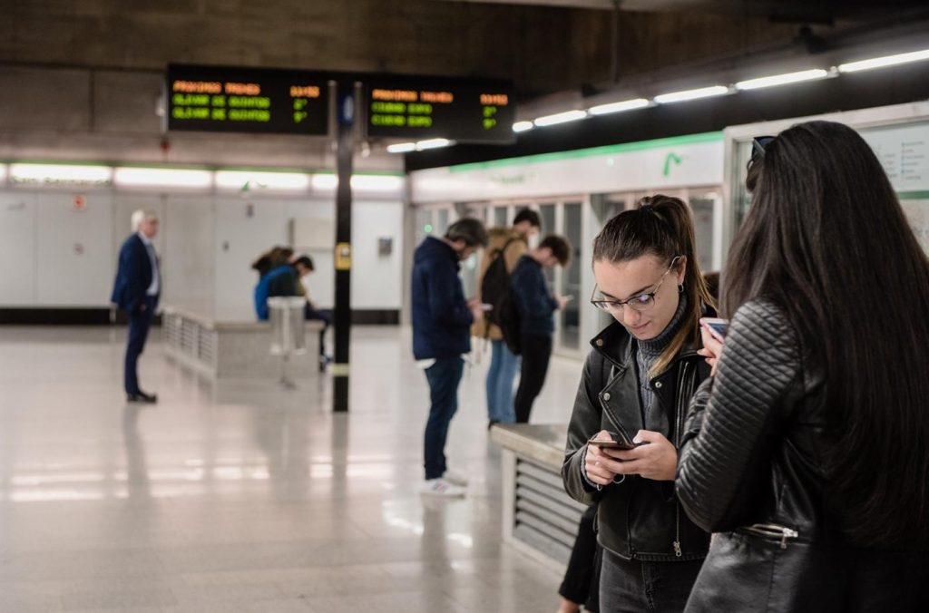 El-metro-de-Sevilla-recupera-la-mitad-sus-viajeros-antes-del-Coronavirus-3