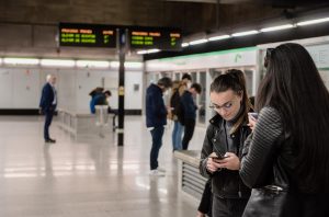 El metro de Sevilla recupera la mitad de sus viajeros antes del Coronavirus