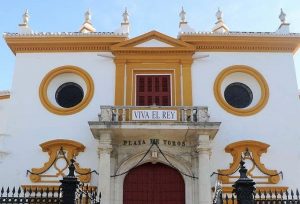 La Real Maestranza de Sevilla muestra su apoyo al Rey Felipe VI
