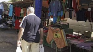 Sevilla reanuda sus once mercadillos ambulantes