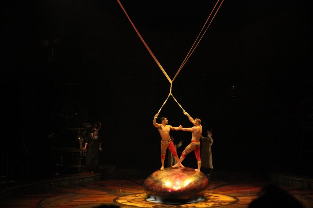 kurios-sevilla-circo-del-sol-61