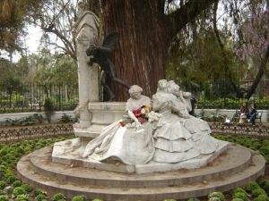 Las Estatuas de Sevilla
