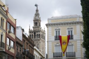 El Enigma de la Caja de Plata en la Giralda de Sevilla