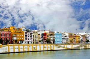 Barrio de Triana con vistas al río Guadalquivir